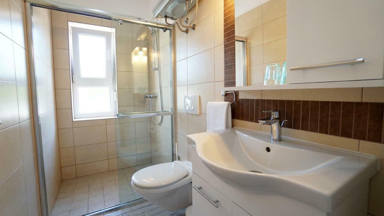 Apartments Lulic Zadar Extérieur photo