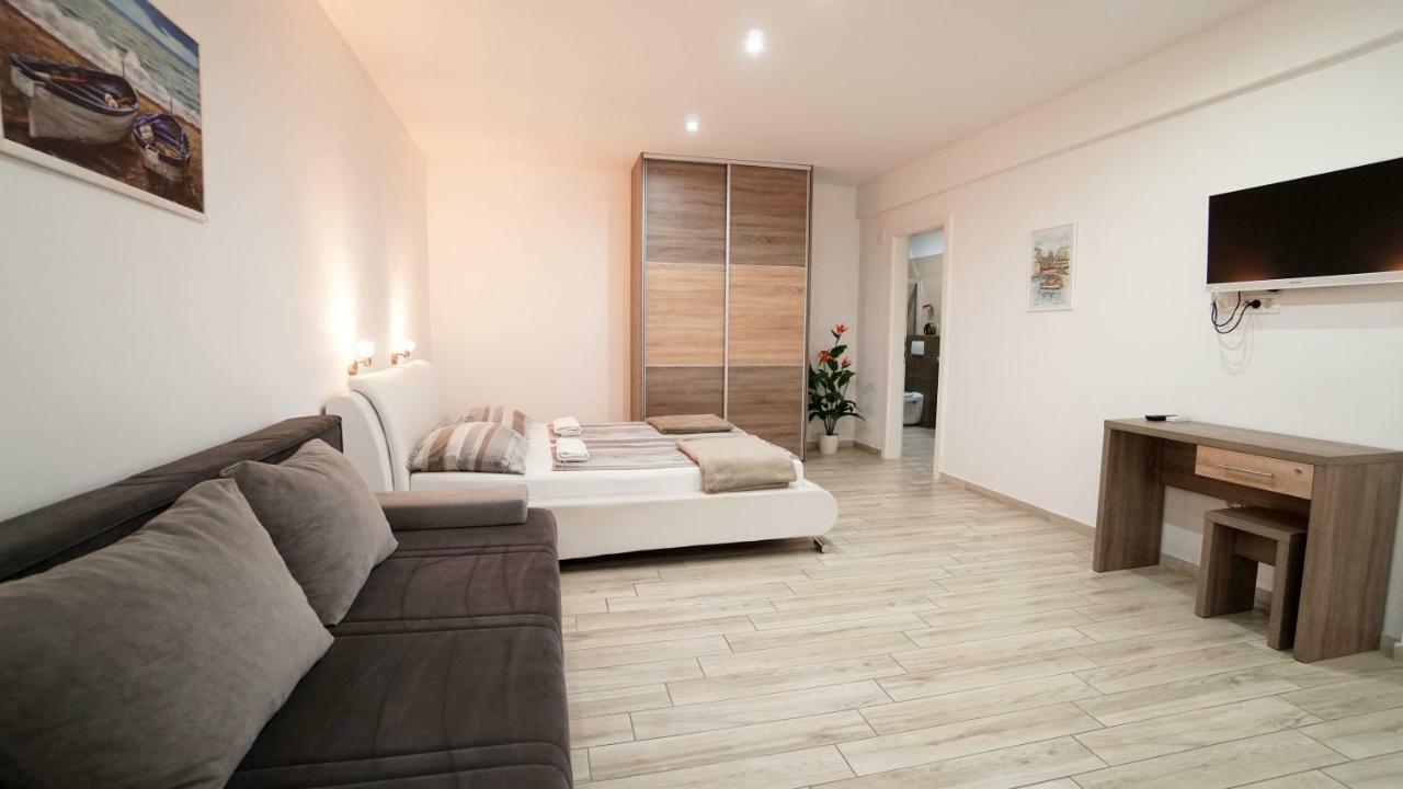 Apartments Lulic Zadar Extérieur photo