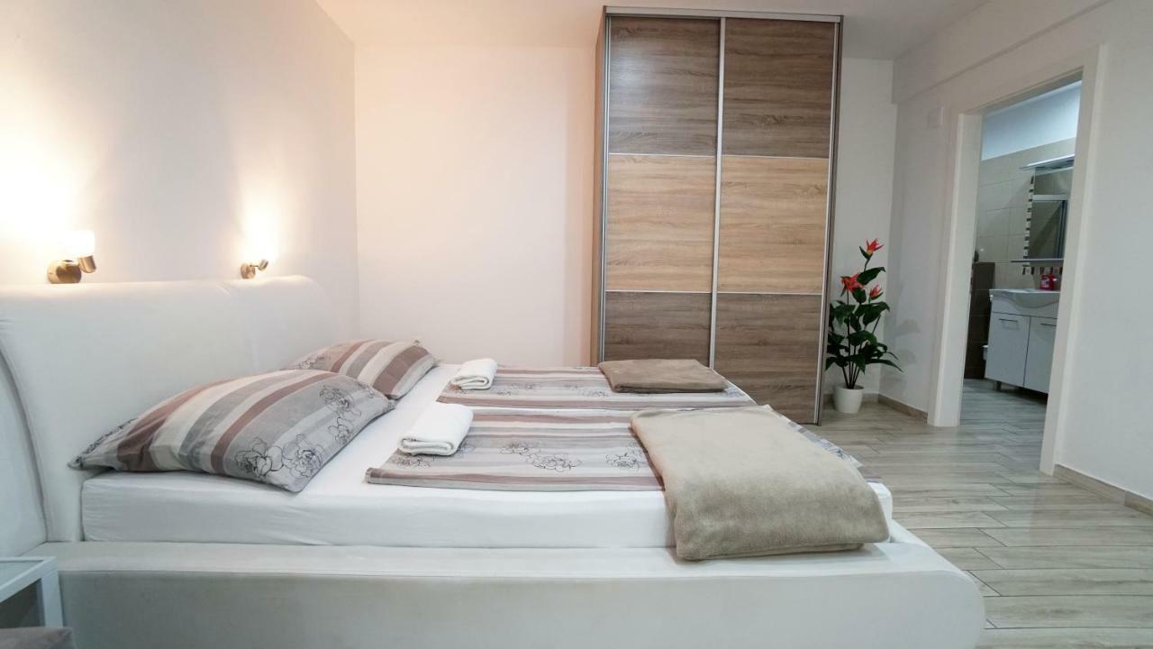 Apartments Lulic Zadar Extérieur photo