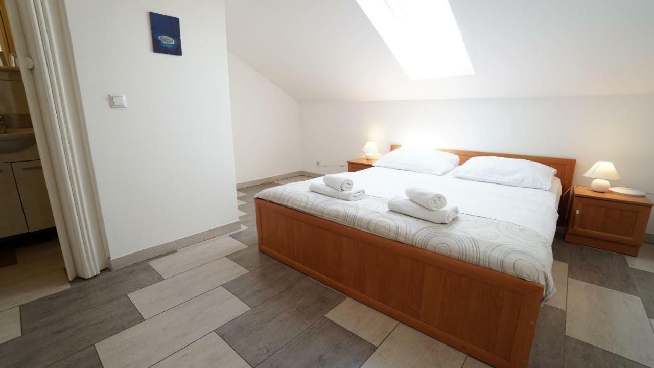 Apartments Lulic Zadar Extérieur photo