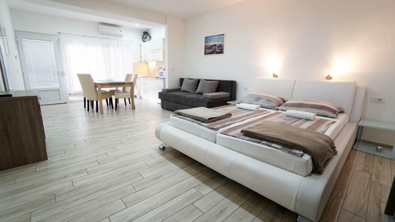 Apartments Lulic Zadar Extérieur photo