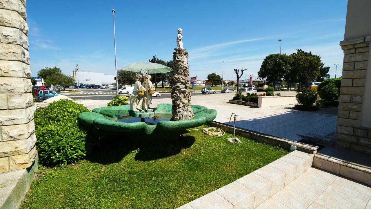 Apartments Lulic Zadar Extérieur photo