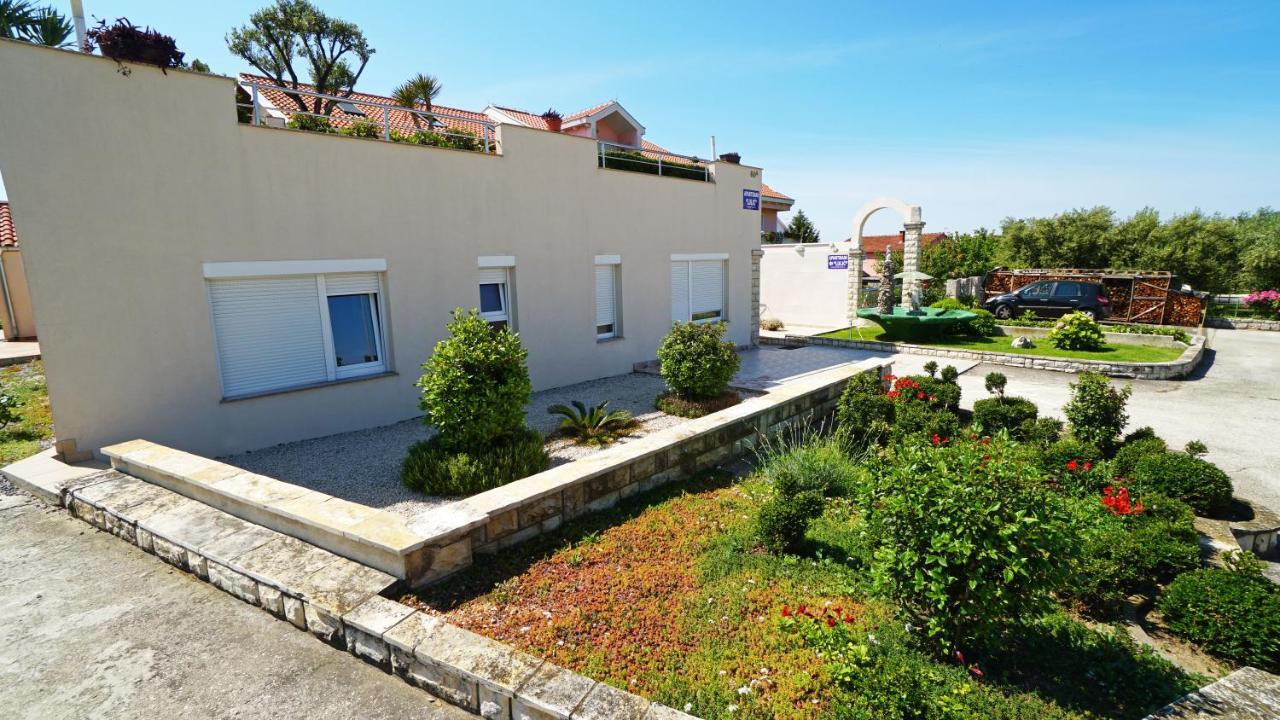 Apartments Lulic Zadar Extérieur photo