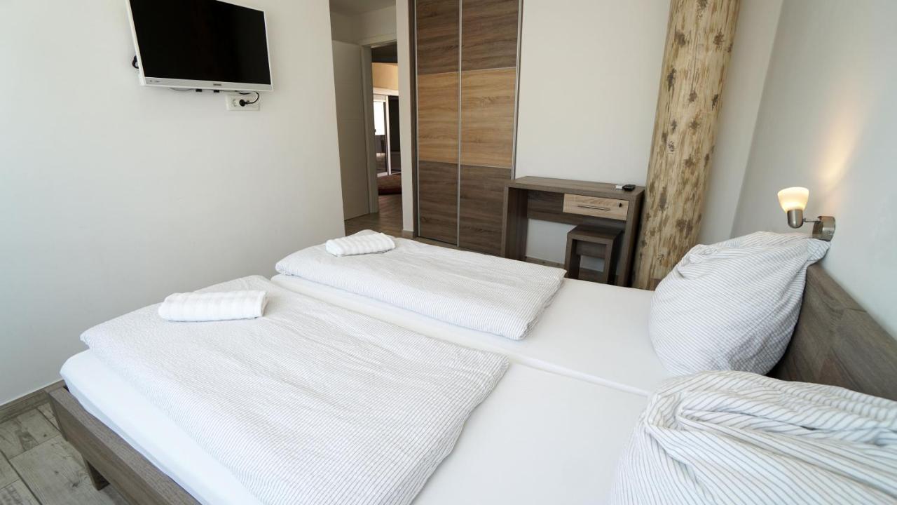 Apartments Lulic Zadar Extérieur photo